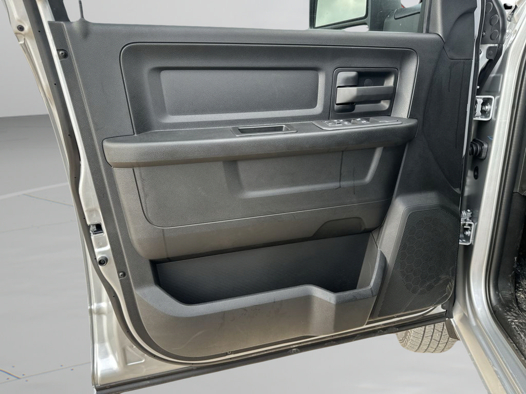 New 2027 RAM 3500 Tradesman AWD/4WD image 21