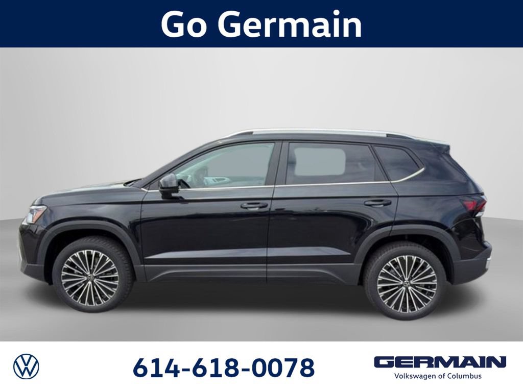 New 2026 Volkswagen Taos SE FWD image 3