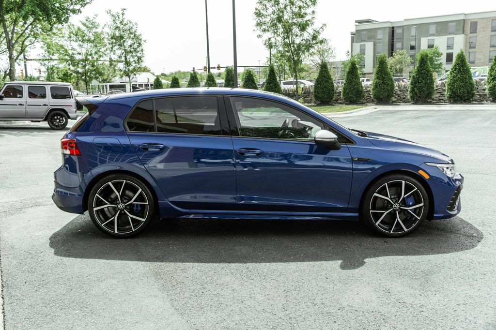 Used 2024 Volkswagen Golf R AWD/4WD image 3