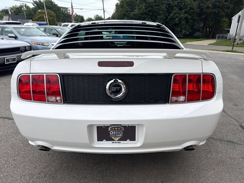 Used 2006 Ford Mustang GT RWD image 6