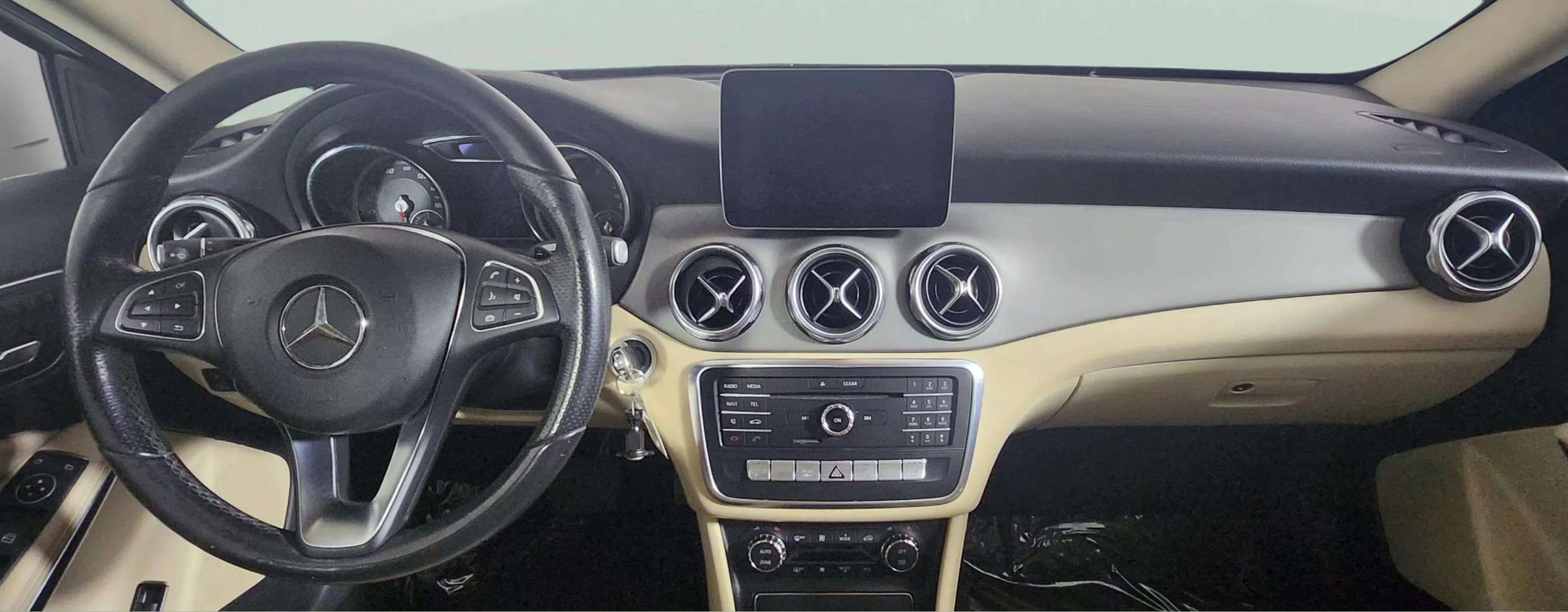 Used 2018 Mercedes-Benz GLA 250 image 26