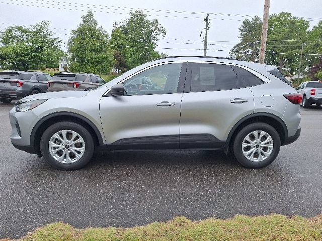 Used 2024 Ford Escape Active w/ Tech Pack #1 AWD/4WD image 6