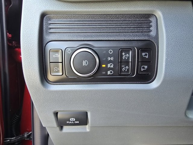 New 2025 Ford F350 XLT w/ Black Appearance Package image 24