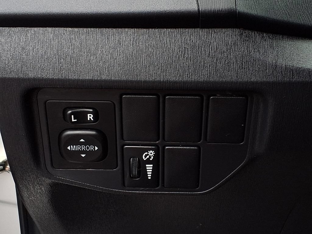 Used 2015 Toyota Prius Two FWD image 15