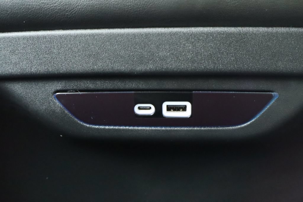 Used 2025 Chrysler Pacifica Select FWD image 33