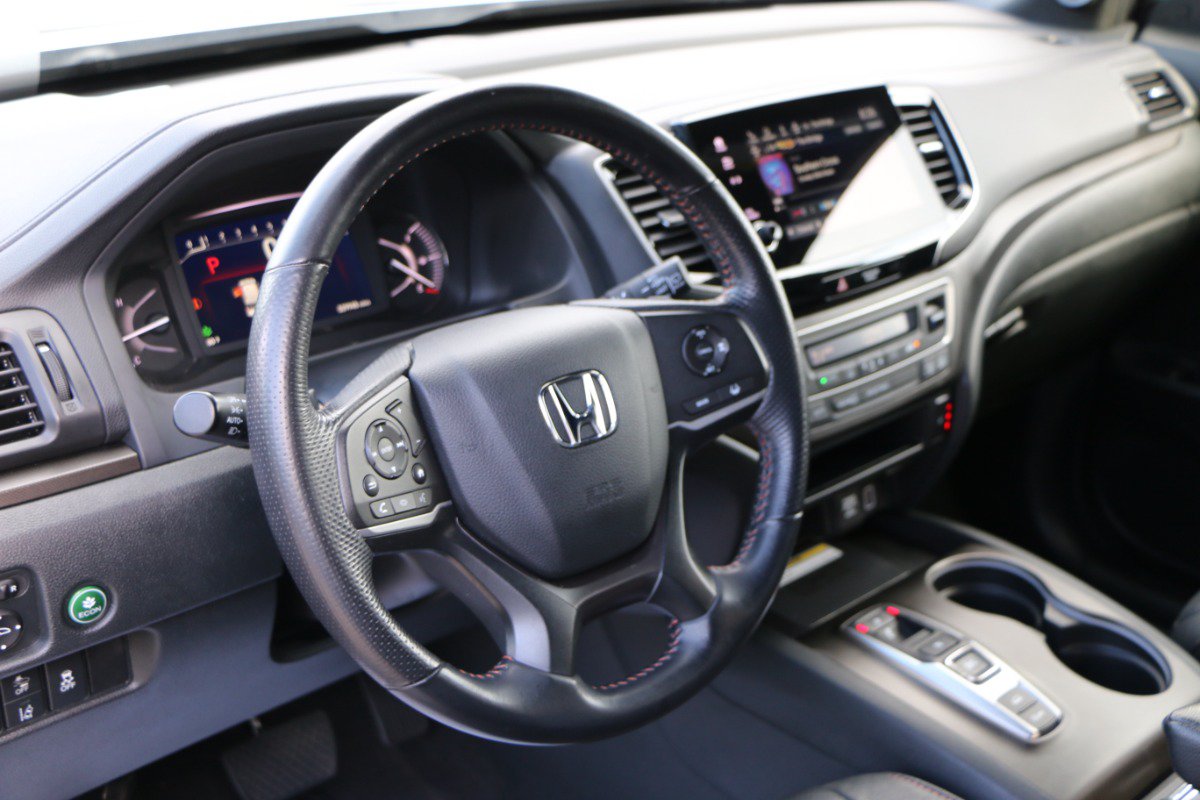 Used 2023 Honda Passport TrailSport image 19