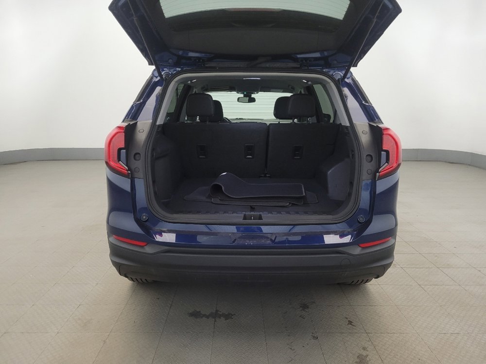 Used 2022 GMC Terrain SLE w/ Driver Convenience Package image 29