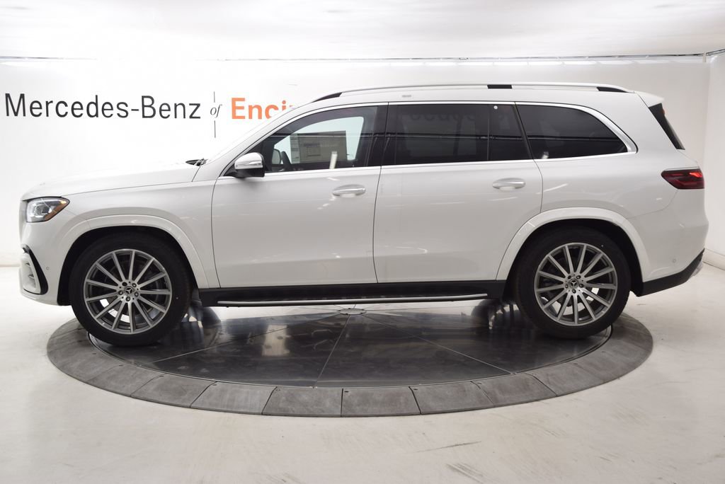 New 2025 Mercedes-Benz GLS 580 4MATIC image 2