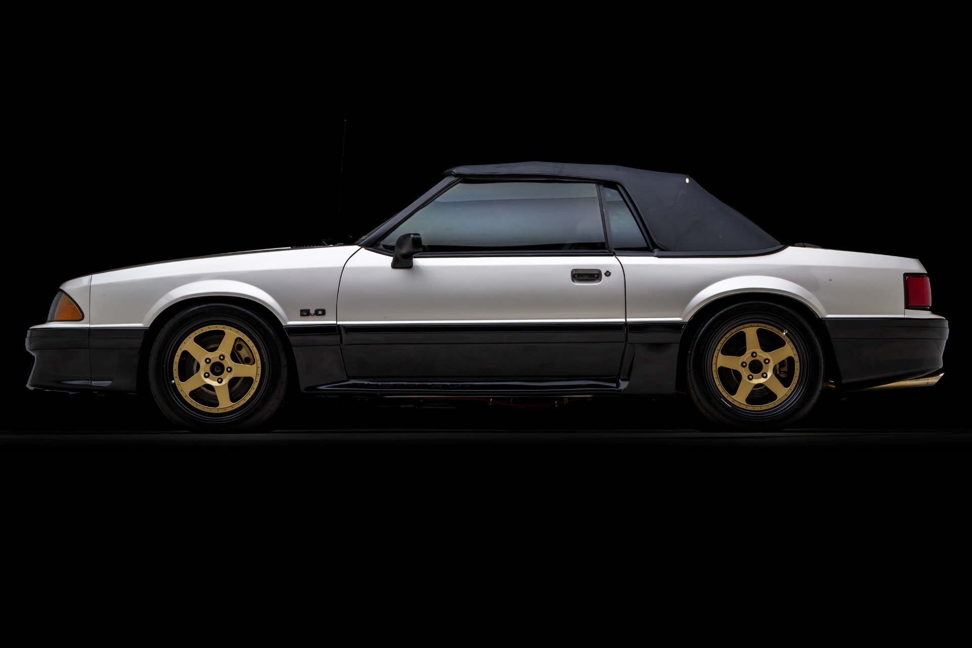 Used 1990 Ford Mustang GT RWD image 18