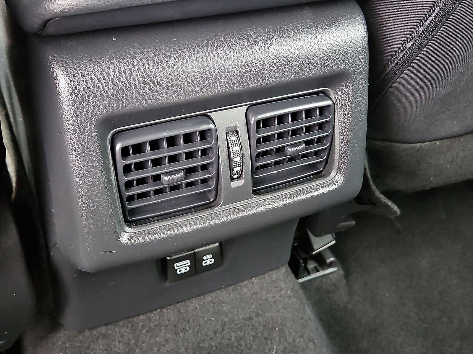 Used 2025 Toyota Camry LE FWD image 26