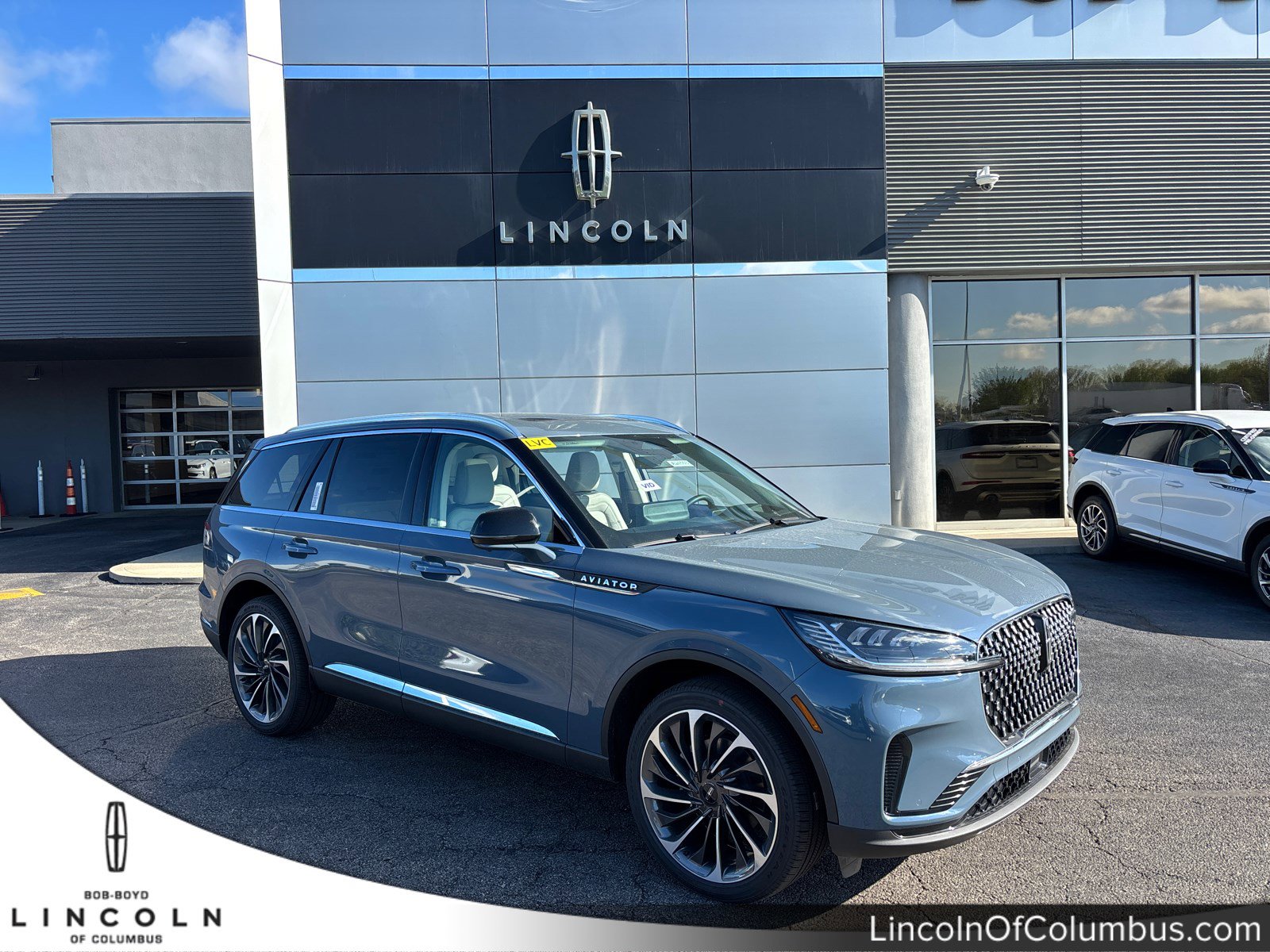 New 2026 Lincoln Aviator Reserve AWD/4WD image 1