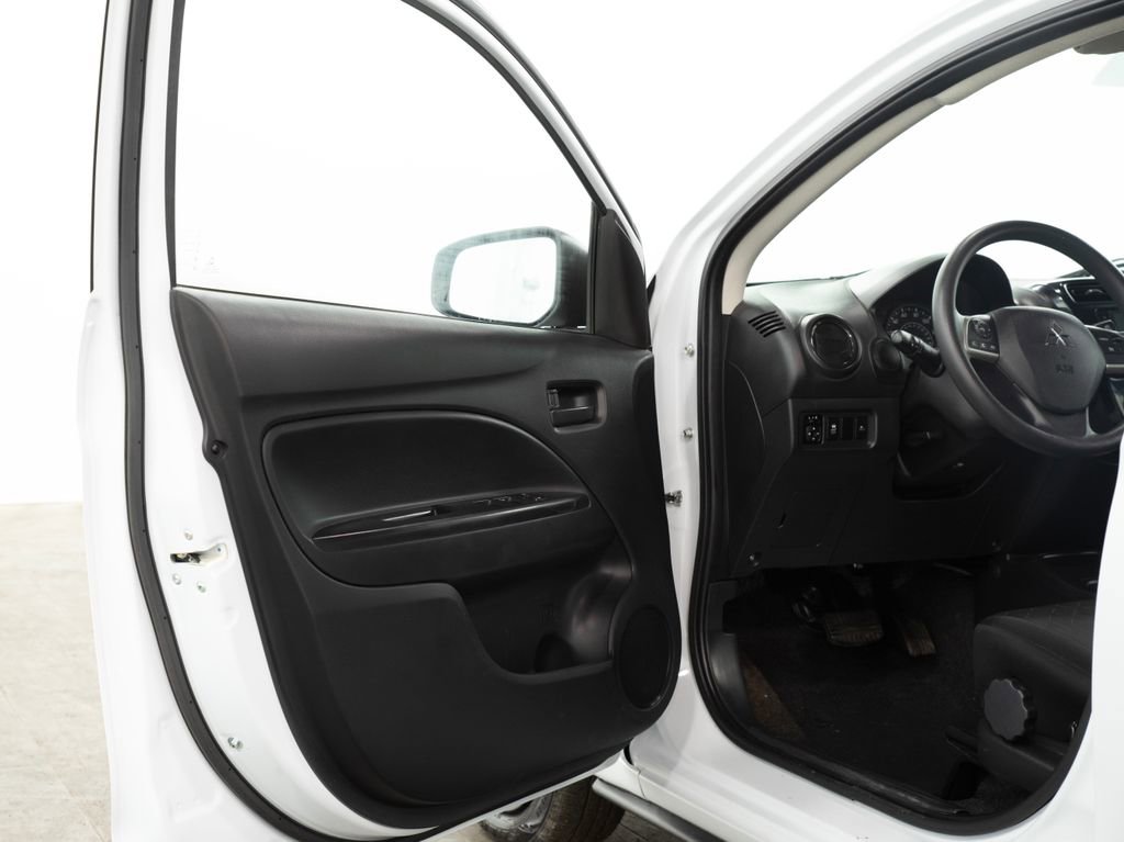 Used 2024 Mitsubishi Mirage ES image 6