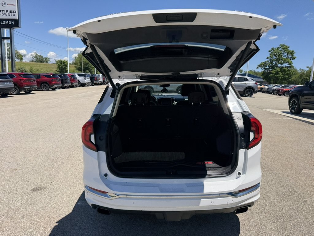 Certified 2019 GMC Terrain Denali w/ Advanced Safety Package AWD/4WD image 11