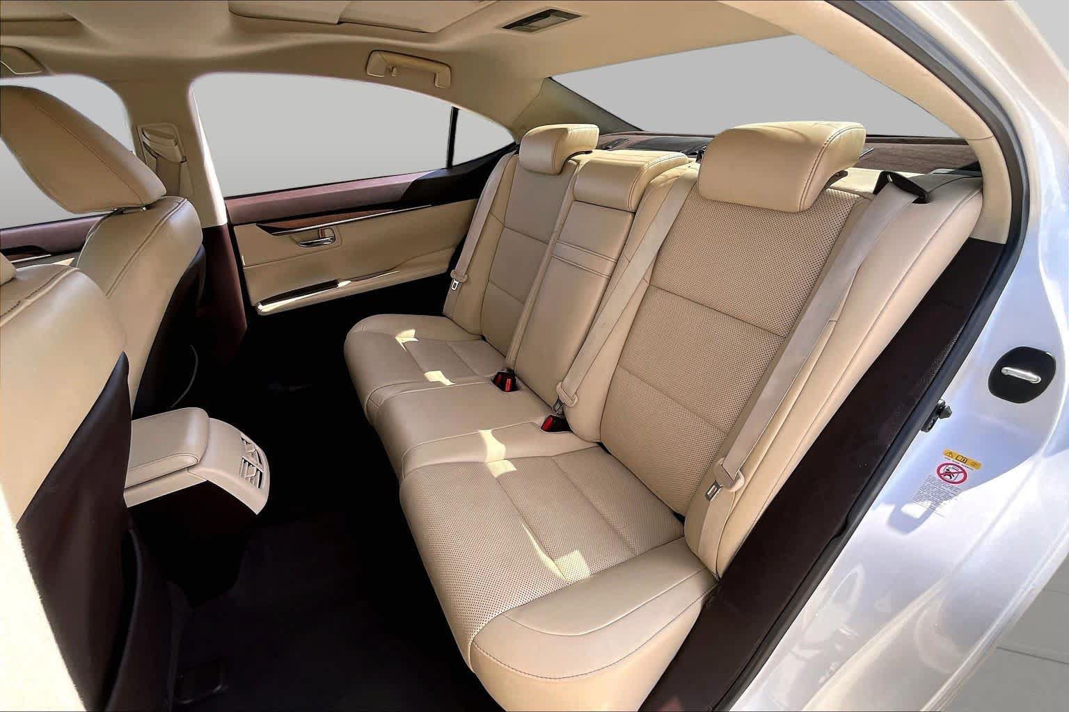 Used 2018 Lexus ES 350 w/ Navigation System Package FWD image 21