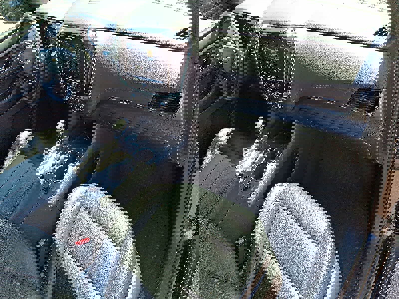 Used 2023 Chevrolet Traverse LT image 33