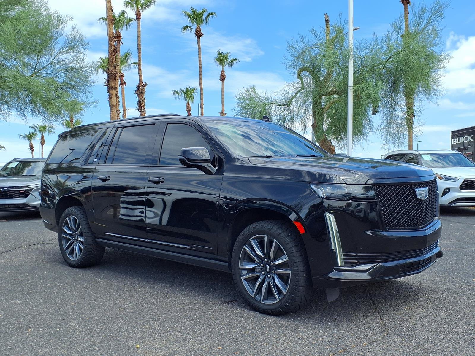 Used 2021 Cadillac Escalade ESV Sport w/ Driver Assist Tech Package AWD/4WD image 3