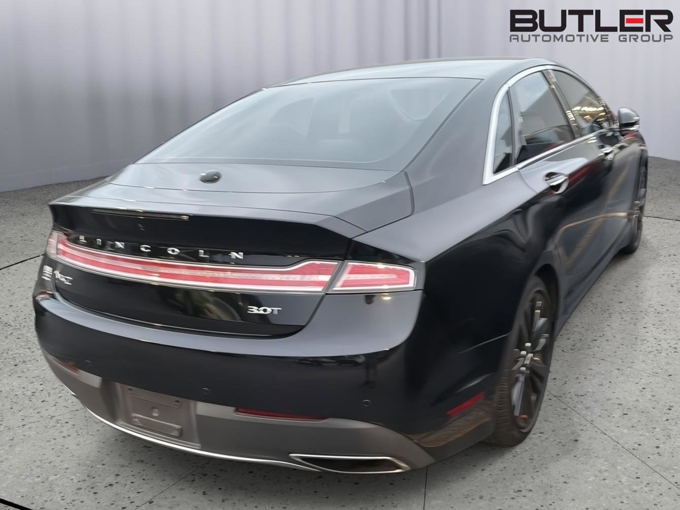 Used 2017 Lincoln MKZ Reserve FWD image 8