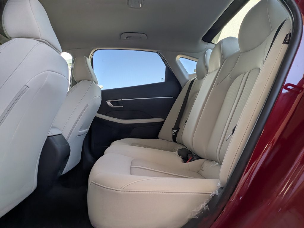 Used 2025 Hyundai Sonata SE FWD image 11