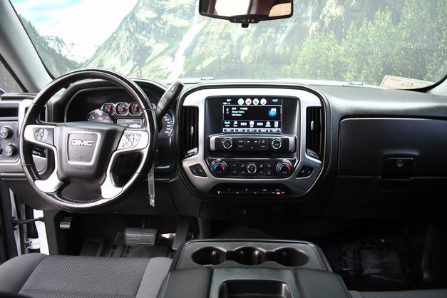 Used 2018 GMC Sierra 1500 SLE w/ SLE Value Package AWD/4WD image 18