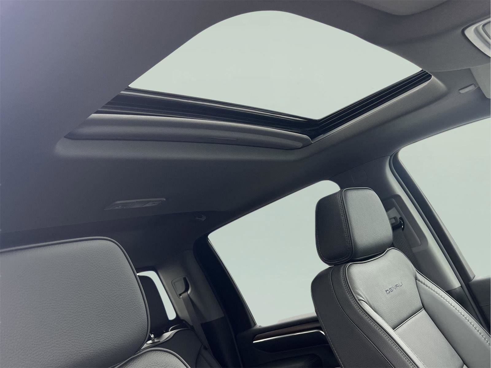 New 2026 GMC Sierra 3500 Denali w/ Technology Package image 15