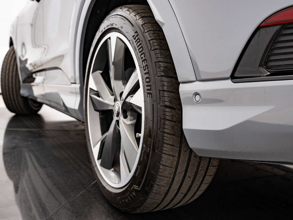 Used 2024 Audi Q4 e-tron Premium Plus w/ Premium Plus AWD/4WD image 50