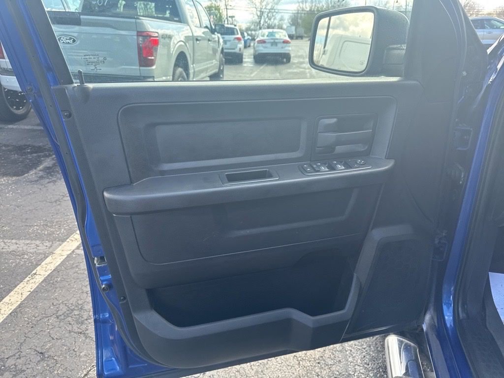 Used 2016 RAM 1500 Express w/ Popular Equipment Group image 9