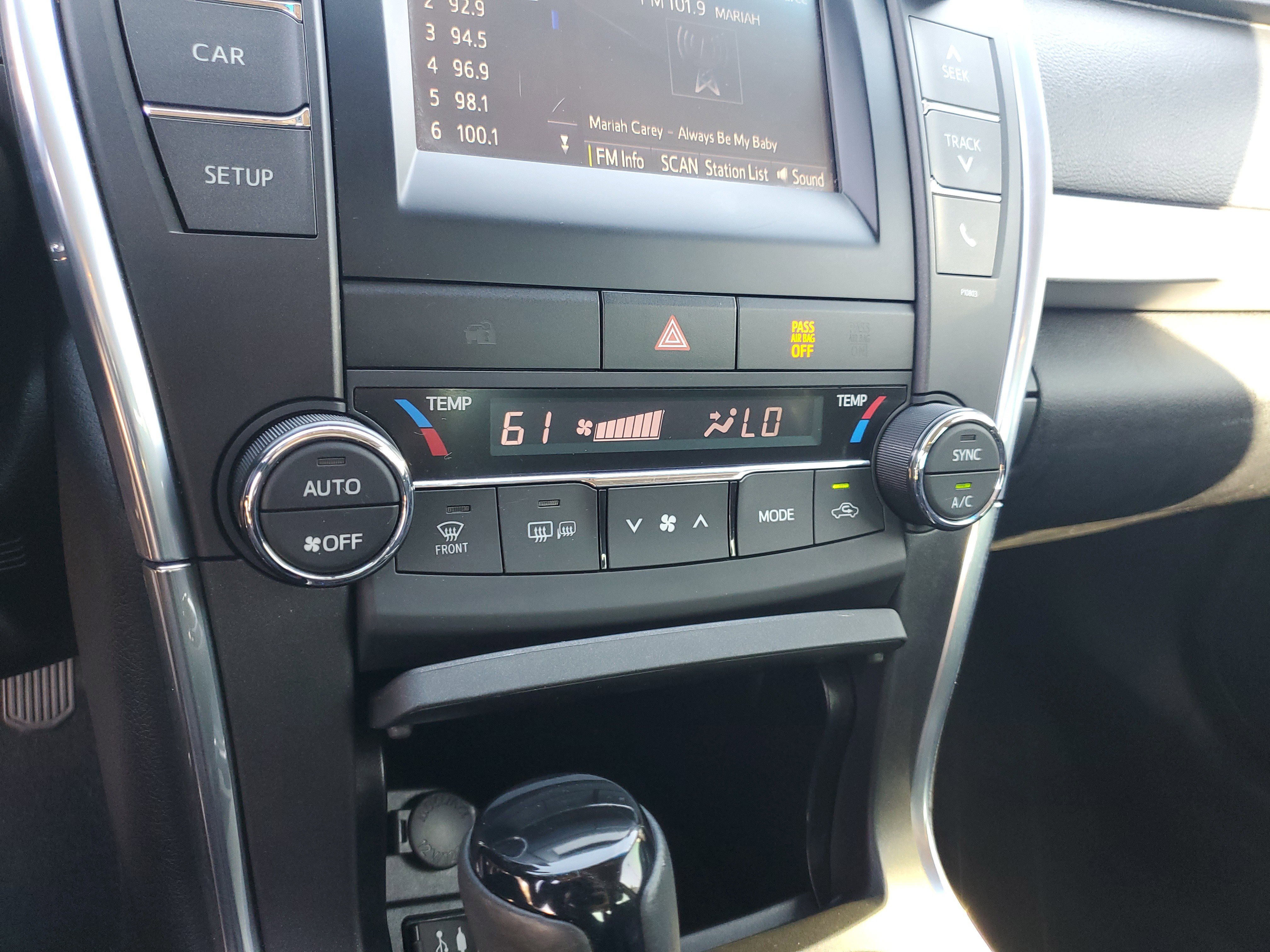 Used 2015 Toyota Camry XLE image 20