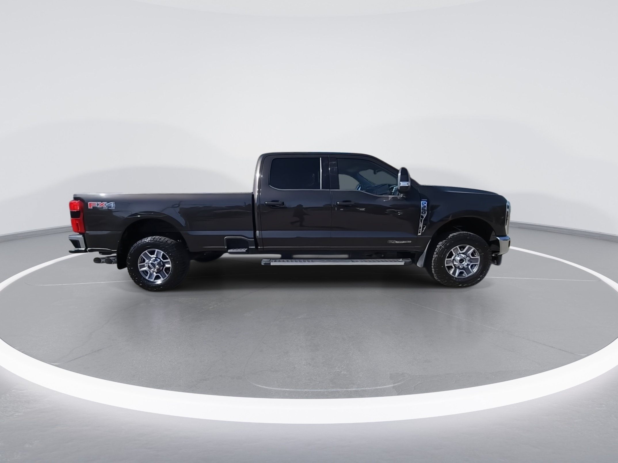 Used 2024 Ford F350 Lariat AWD/4WD image 9