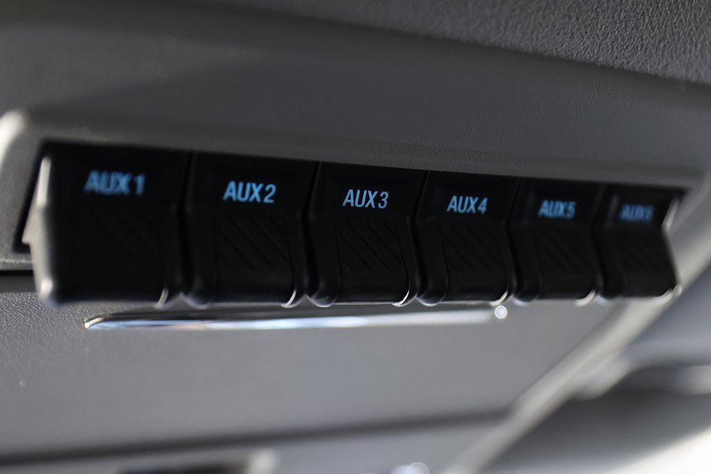 Used 2023 Ford F450 Limited w/ FX4 Off-Road Package image 38