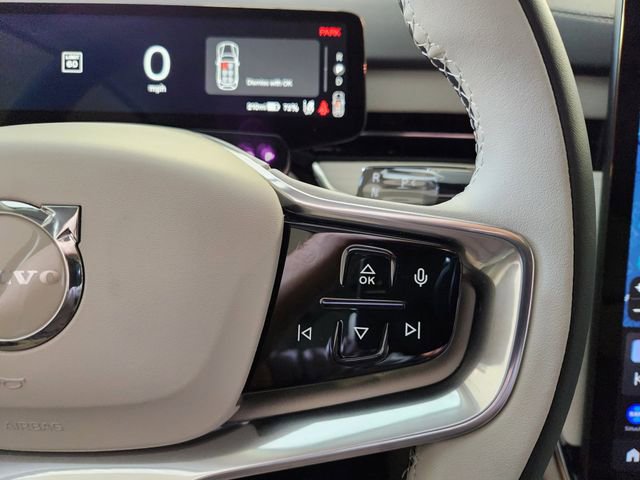 New 2025 Volvo EX90 Plus AWD/4WD image 27