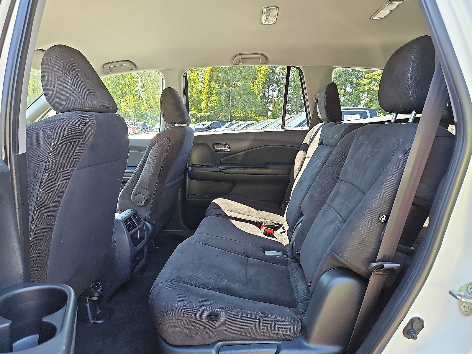 Used 2019 Honda Pilot LX image 12
