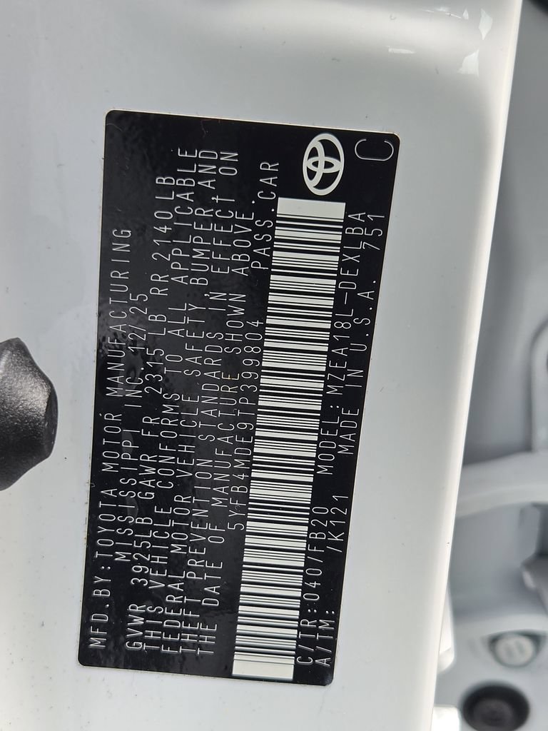 Used 2026 Toyota Corolla LE FWD image 30