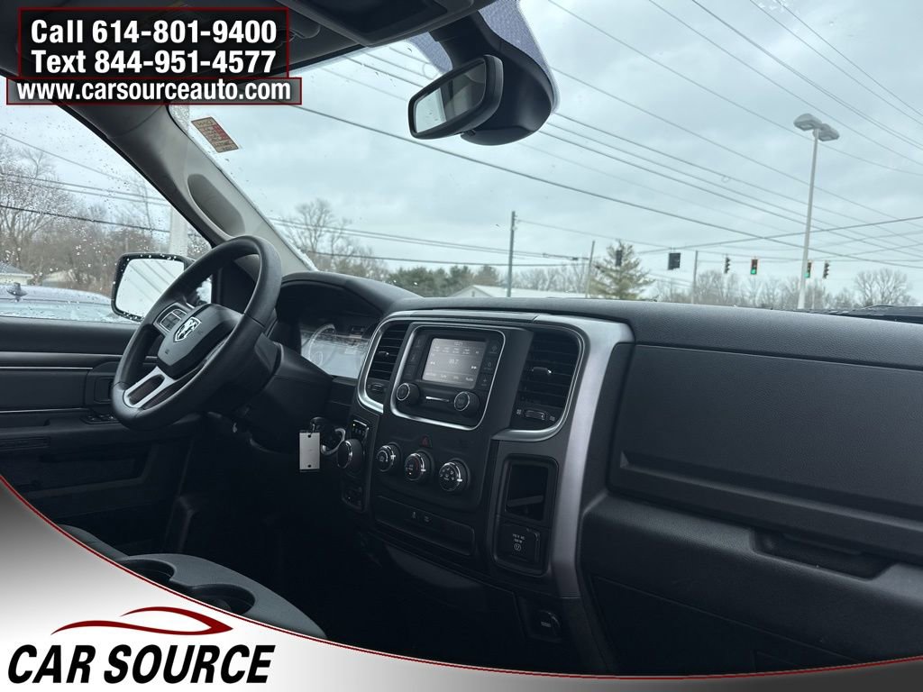 Used 2023 RAM 1500 Classic SLT AWD/4WD image 29