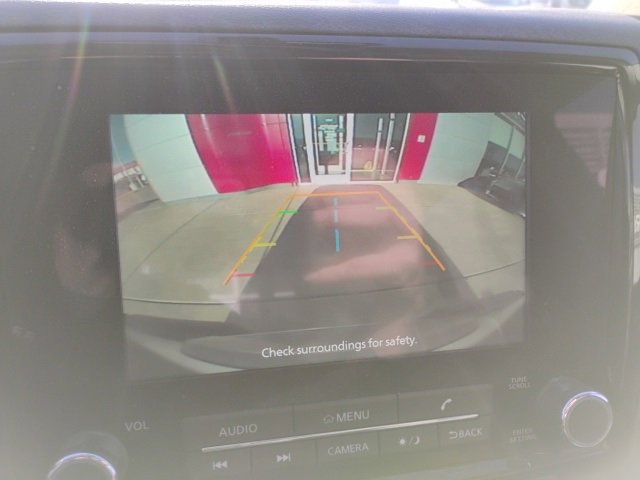 Used 2024 Nissan Frontier SV image 16