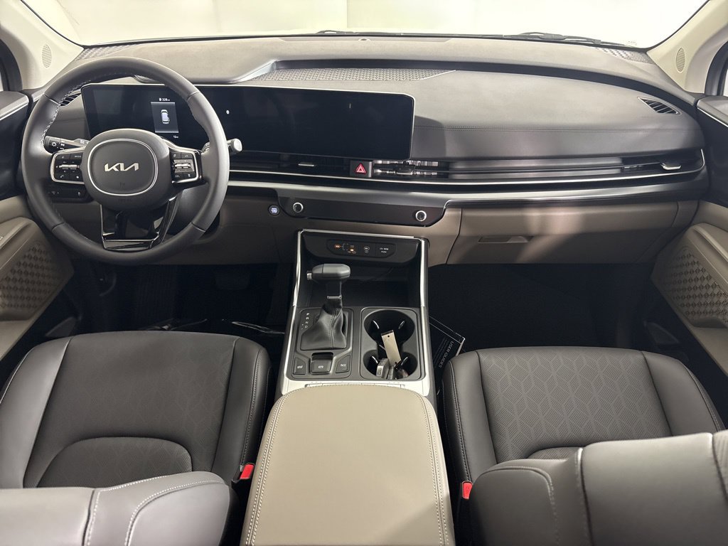 New 2026 Kia Carnival FWD image 13