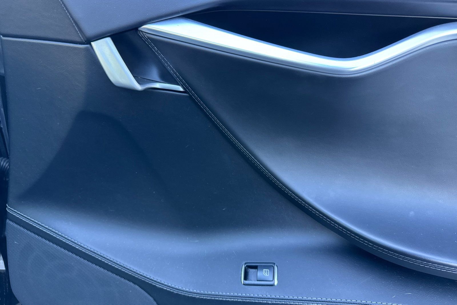 Used 2017 Tesla Model S 75 image 21