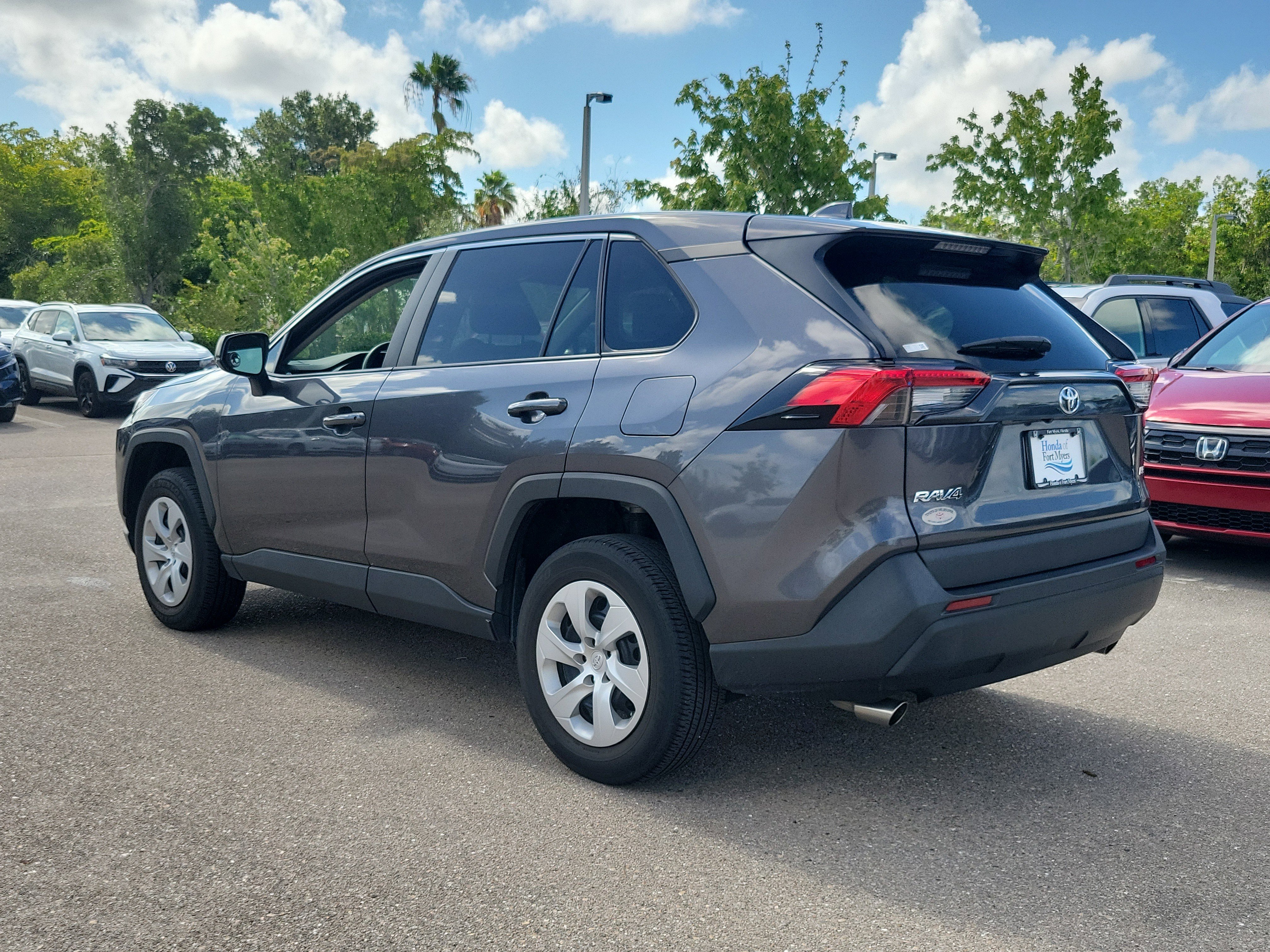 Used 2024 Toyota RAV4 LE FWD image 4