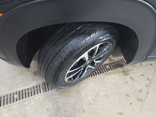 Used 2024 Chevrolet TrailBlazer LT w/ Driver Confidence Package image 33