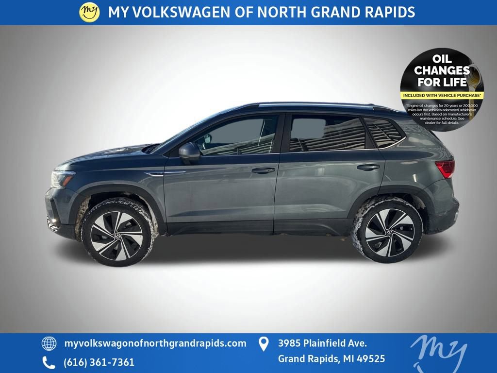 Certified 2023 Volkswagen Taos SE image 6