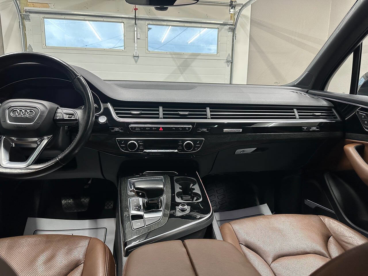 Used 2017 Audi Q7 3.0T Prestige AWD/4WD image 29