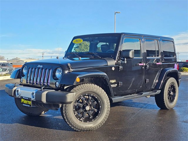 Used 2015 Jeep Wrangler Unlimited Sahara w/ Max Tow Package image 7