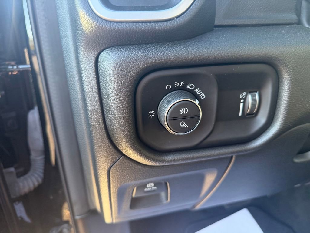 Certified 2022 RAM 1500 Big Horn image 18