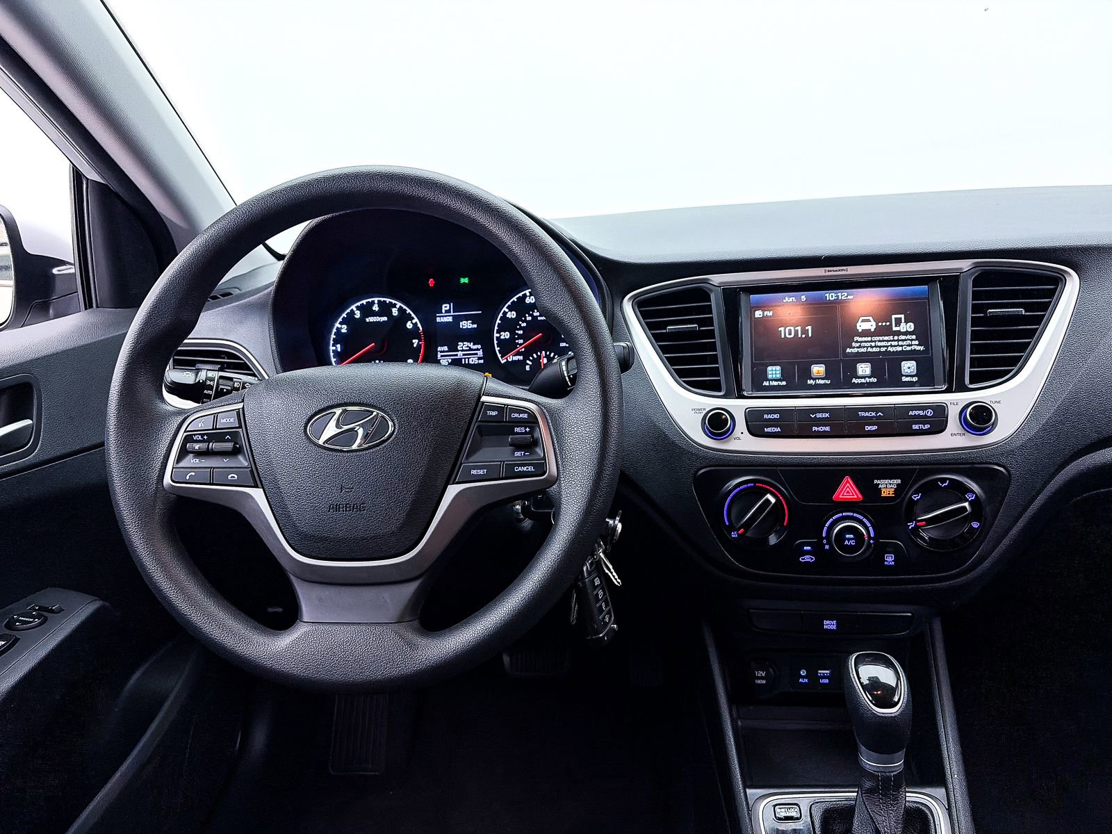 Used 2021 Hyundai Accent SEL FWD image 5