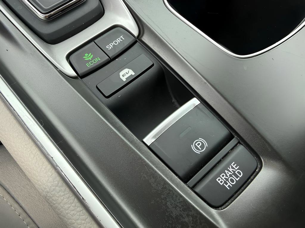 Certified 2021 Honda Accord EX image 30