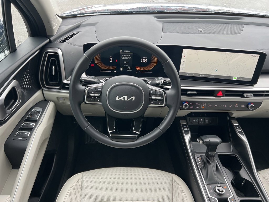 Certified 2025 Kia Sorento S w/ Panoramic Sunroof Package image 23