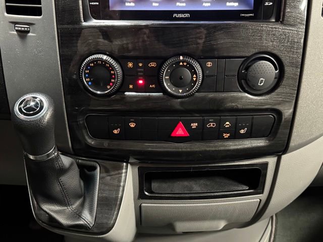 Used 2018 Mercedes-Benz Sprinter 3500 image 21
