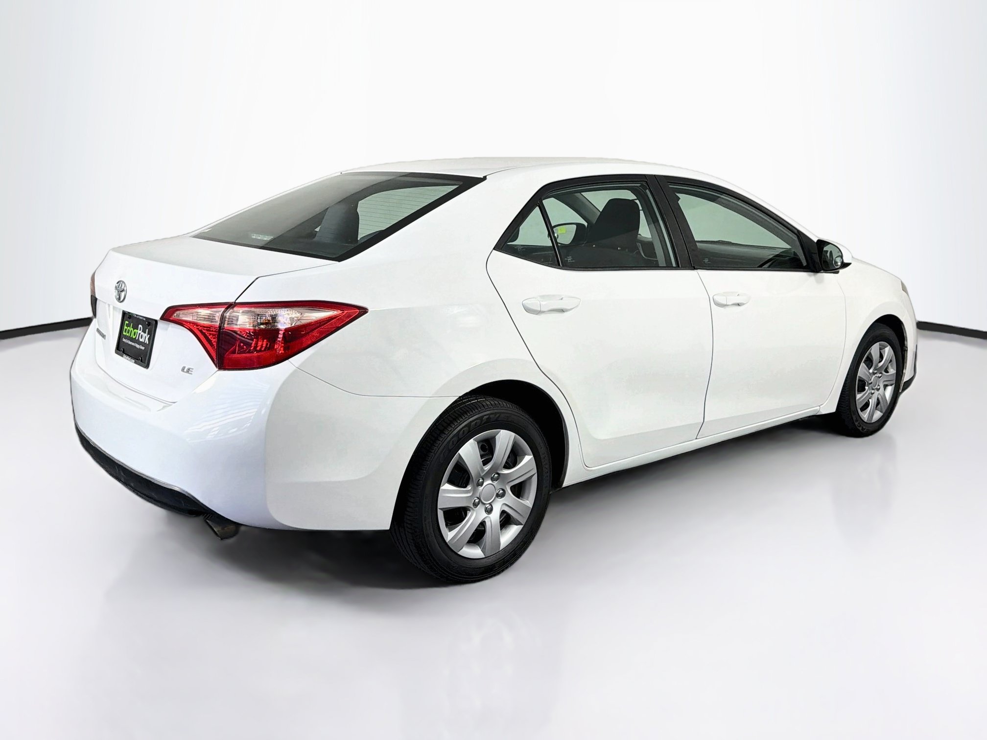 Used 2018 Toyota Corolla LE FWD image 9