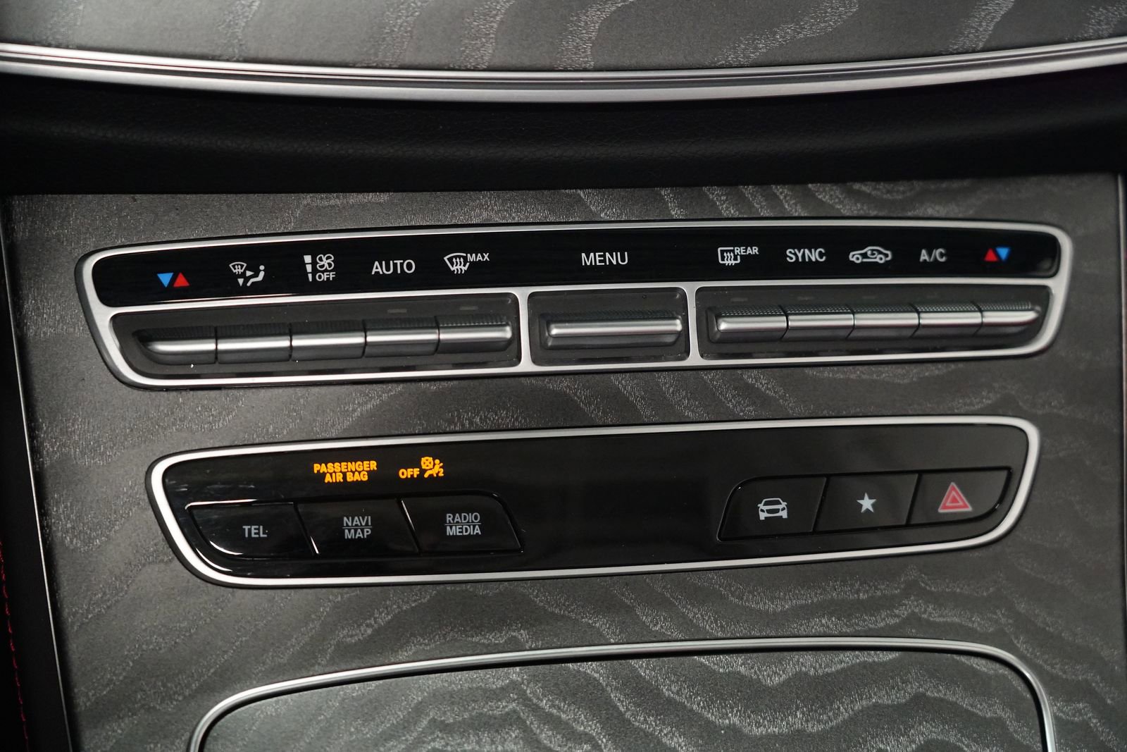 Used 2023 Mercedes-Benz E 53 AMG 4MATIC Cabriolet image 31