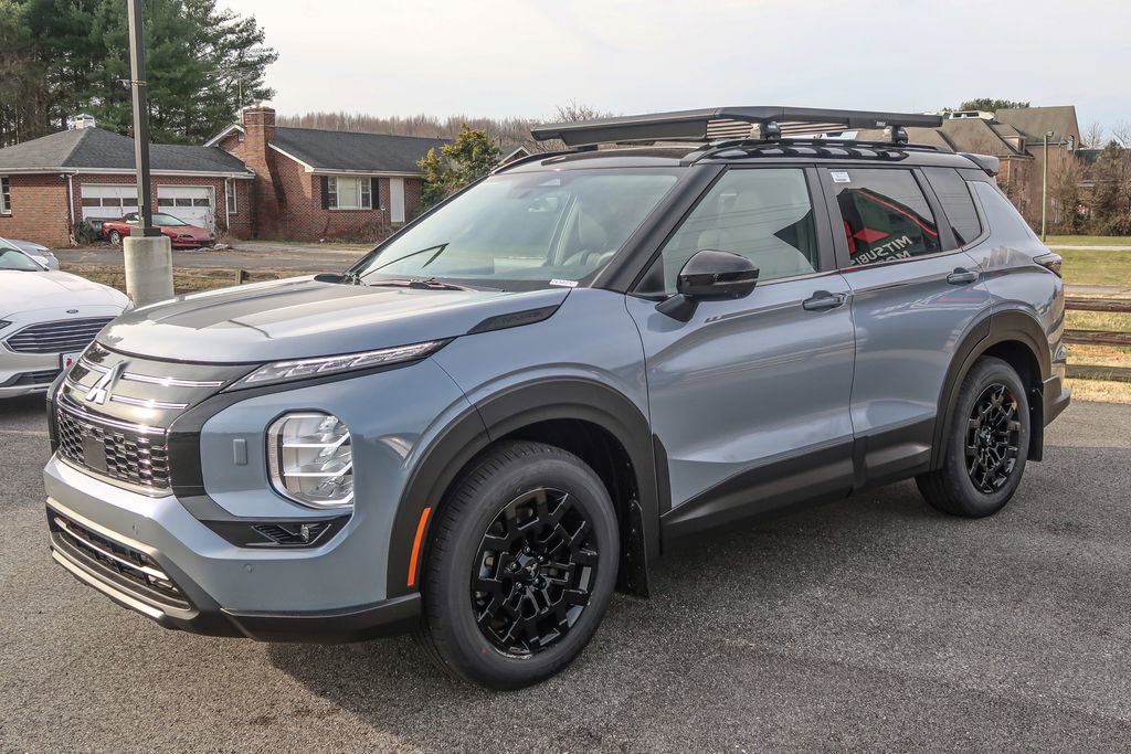 New 2026 Mitsubishi Outlander Trail Edition image 4