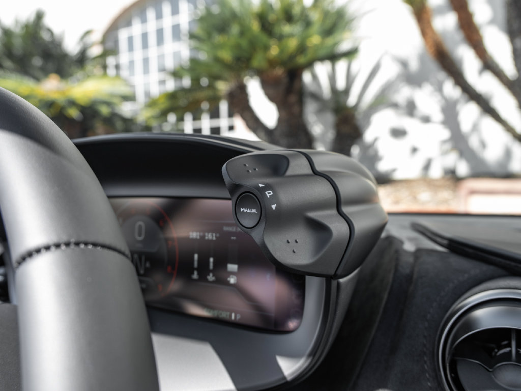 New 2026 McLaren 750S Spider RWD image 27